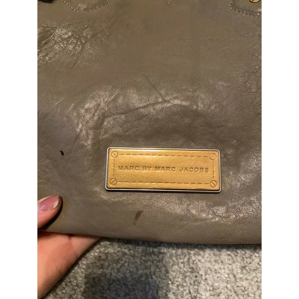 Marc by marc jacobs purse‎ gray